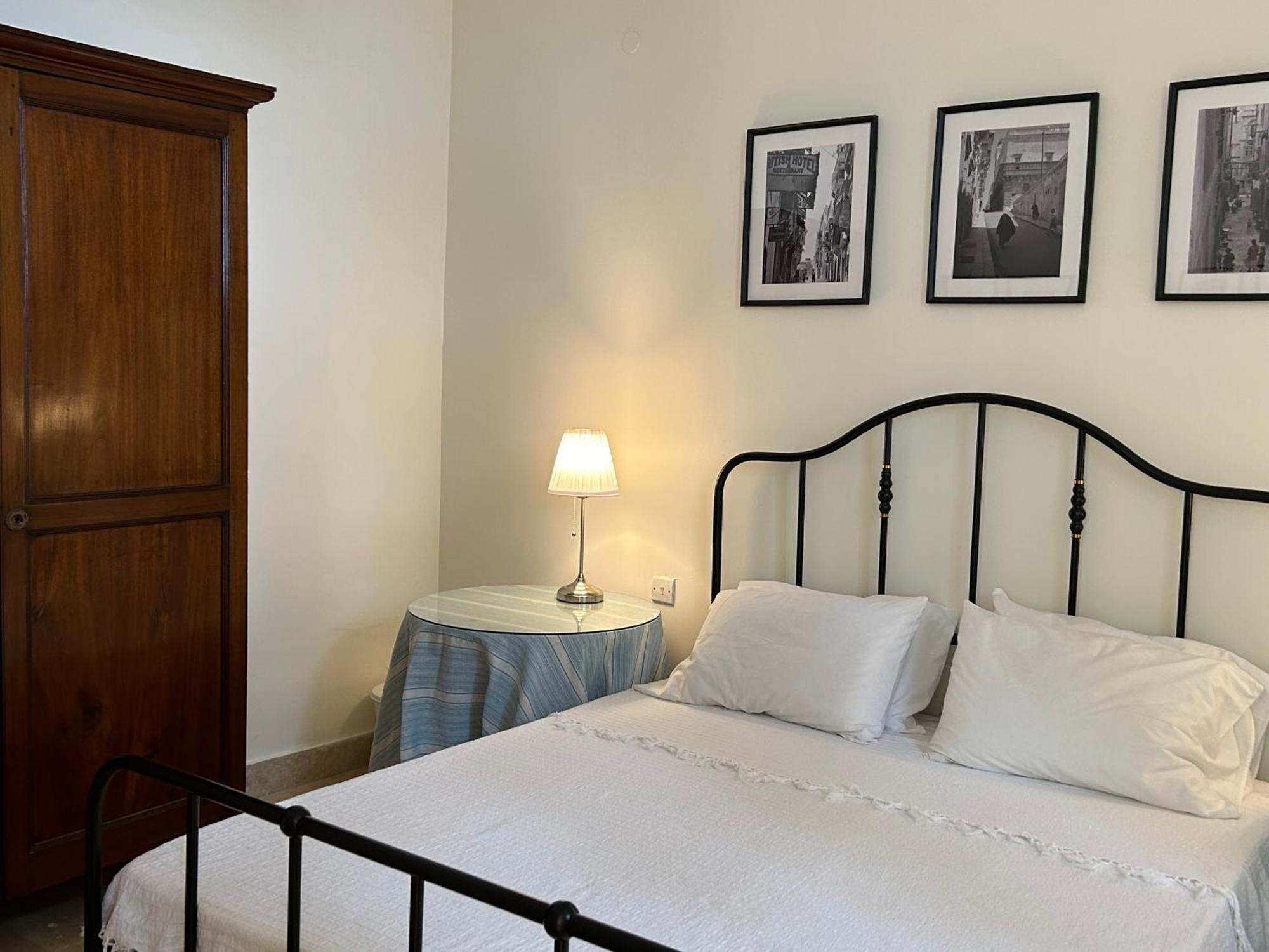 Prestigious Pied A Terre Wignacourt With Views Apartament